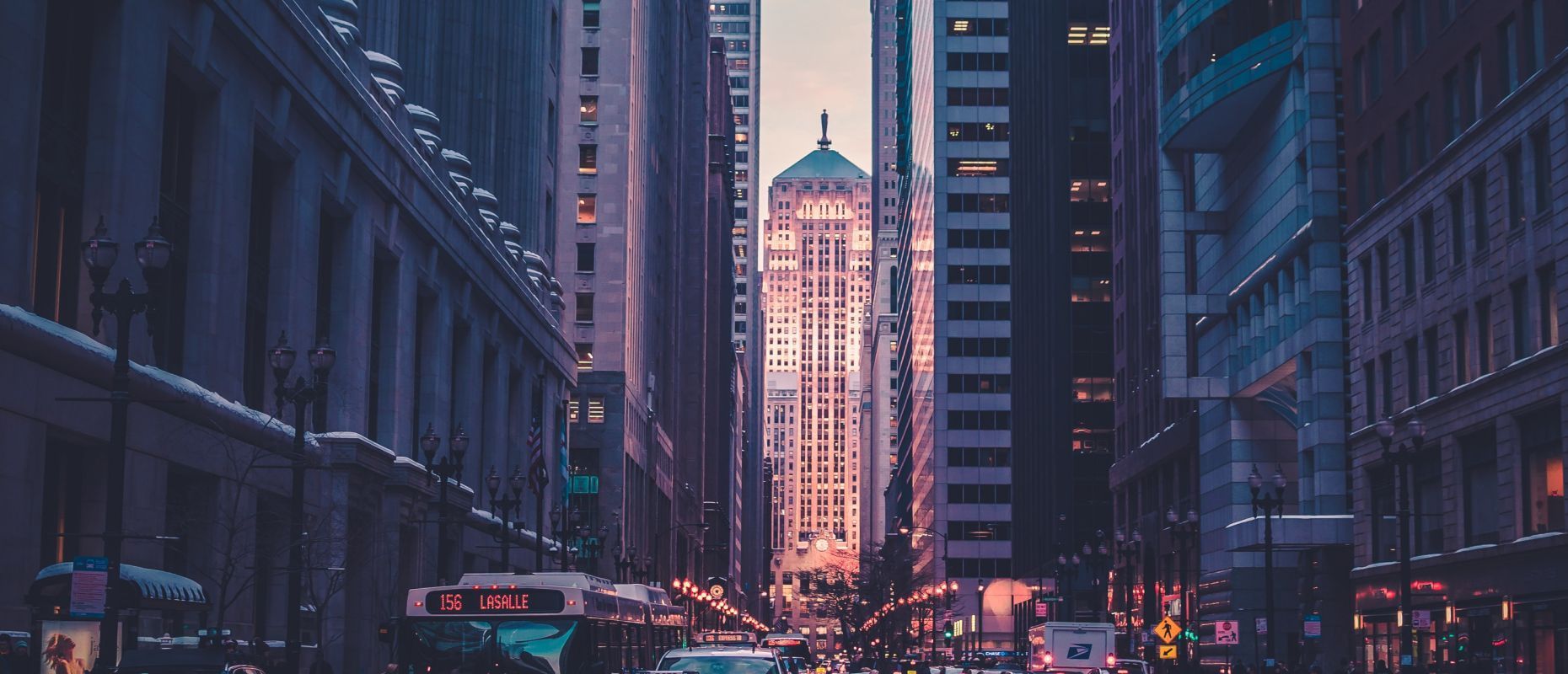 Tout 
et à portée de <span>clic</span>.